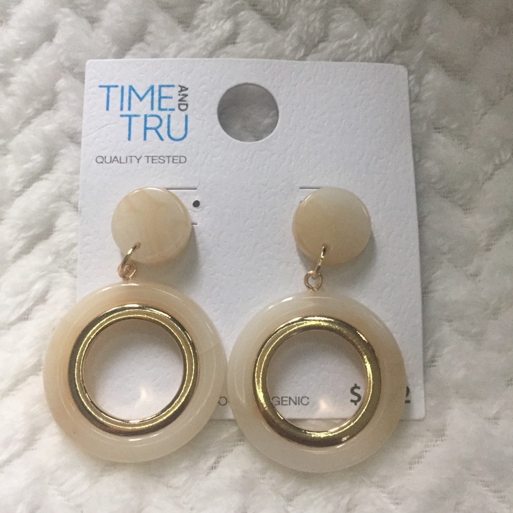 Bundle/Save 3 for $20 Time and Tru earrings only